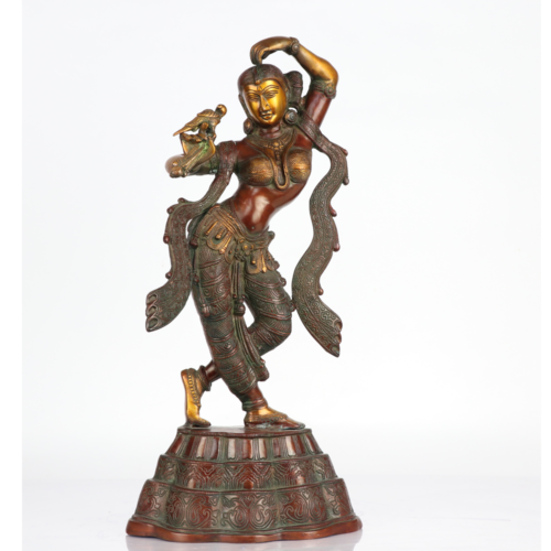  G Looks Beautiful Dancing Lady Statue Brass Standing Indian  Lady Home & Diwali Decor- 17 cm : Home & Kitchen